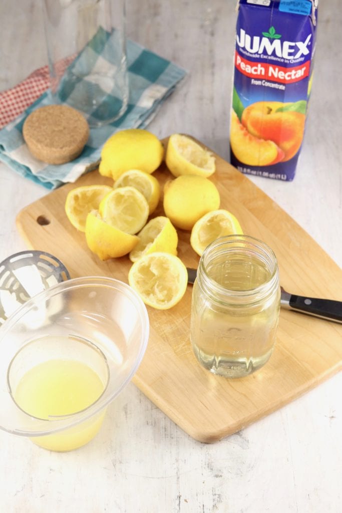 Fresh squeezed lemon juice, simple syrup and peach nectar 