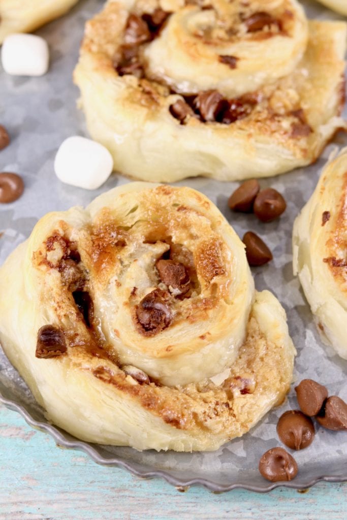 Peanut Butter Smores Sweet Rolls 