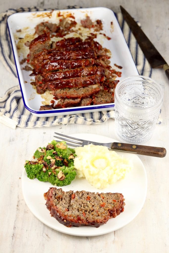 Meatloaf dinner with broccoli and mashed potatoes