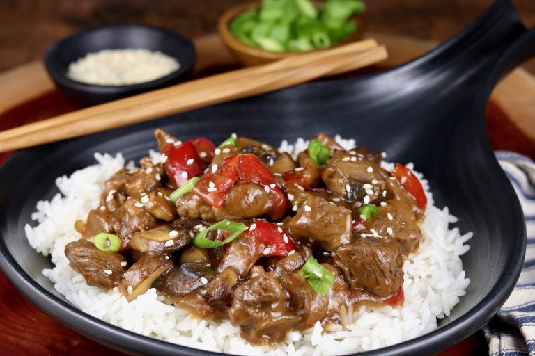 Teriyaki Steak Tips with red peppers