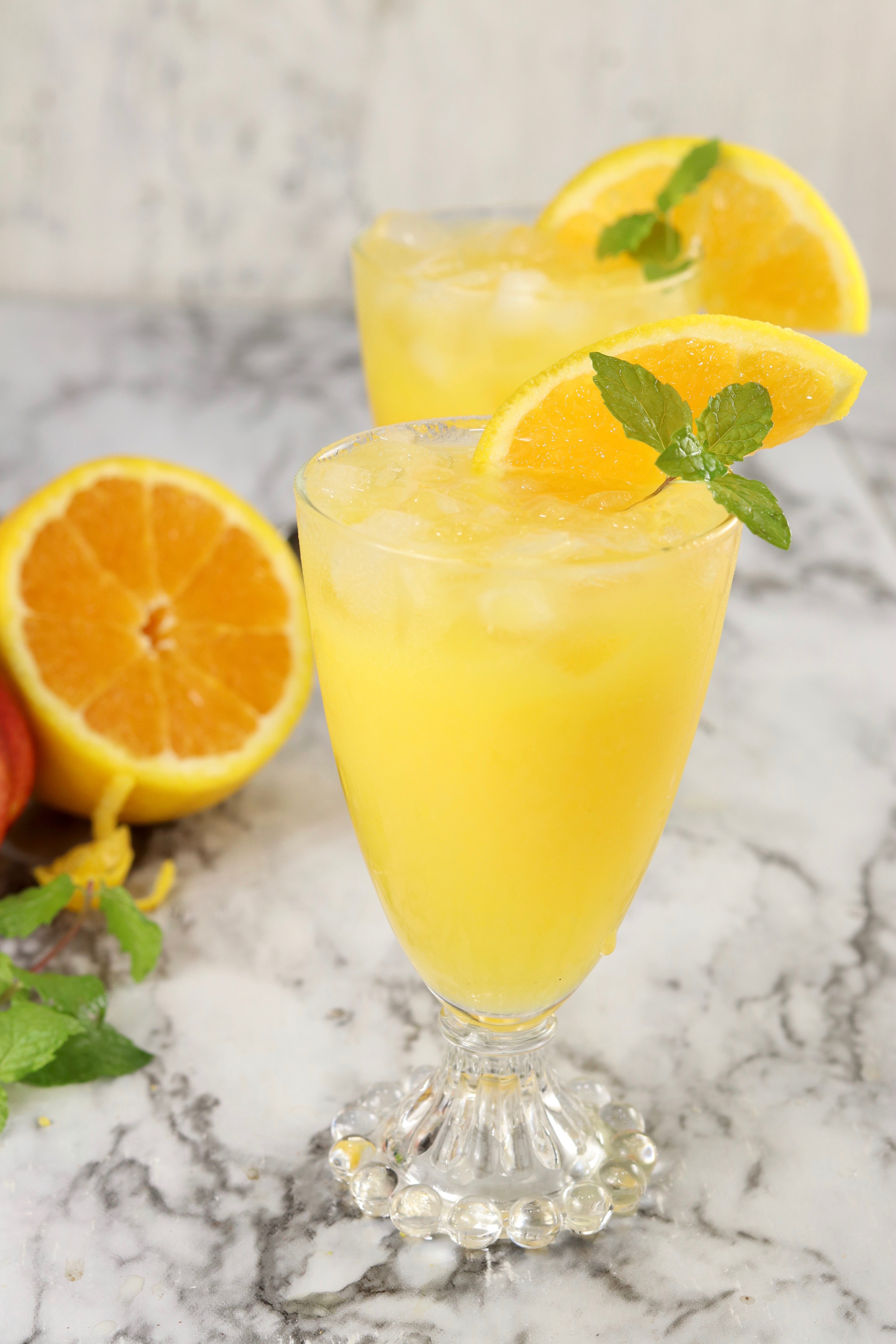 Fuzzy Navel Cocktail