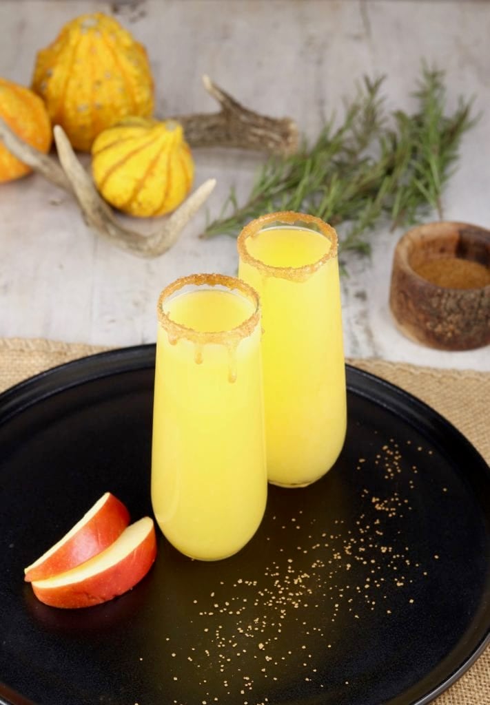 Apple cider mimosa cocktaild