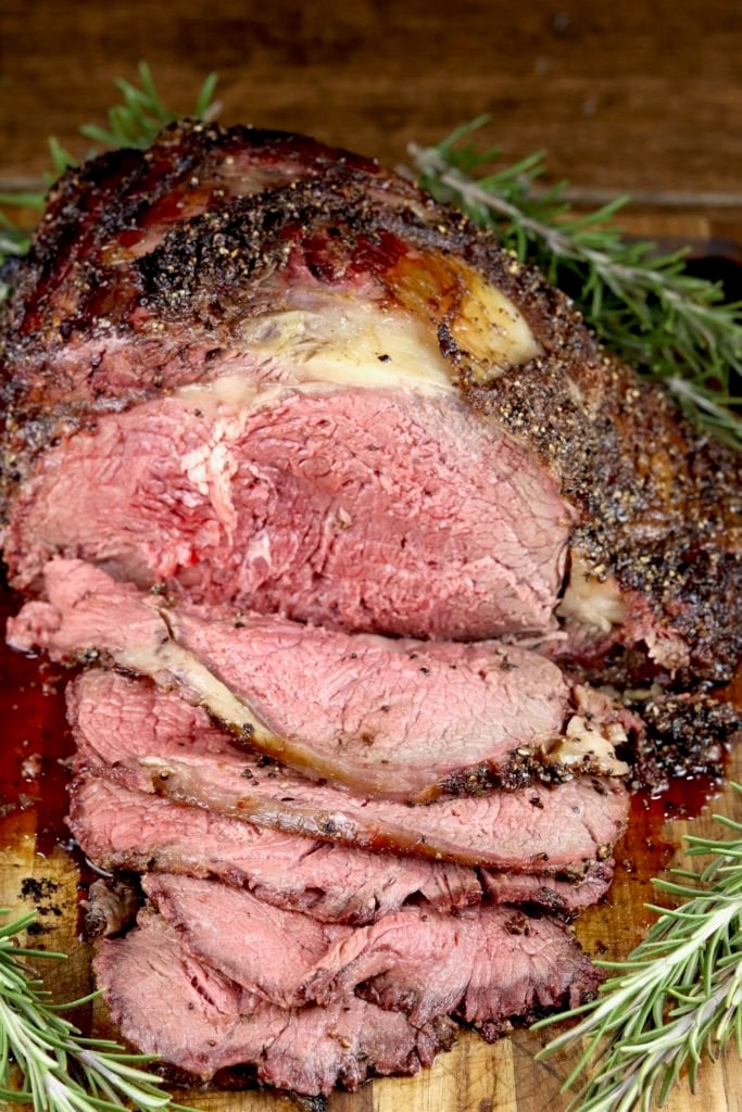 Sliced prime rib roast