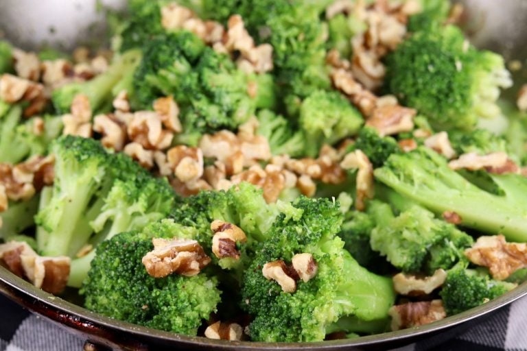 broccoli with toasted walnuts