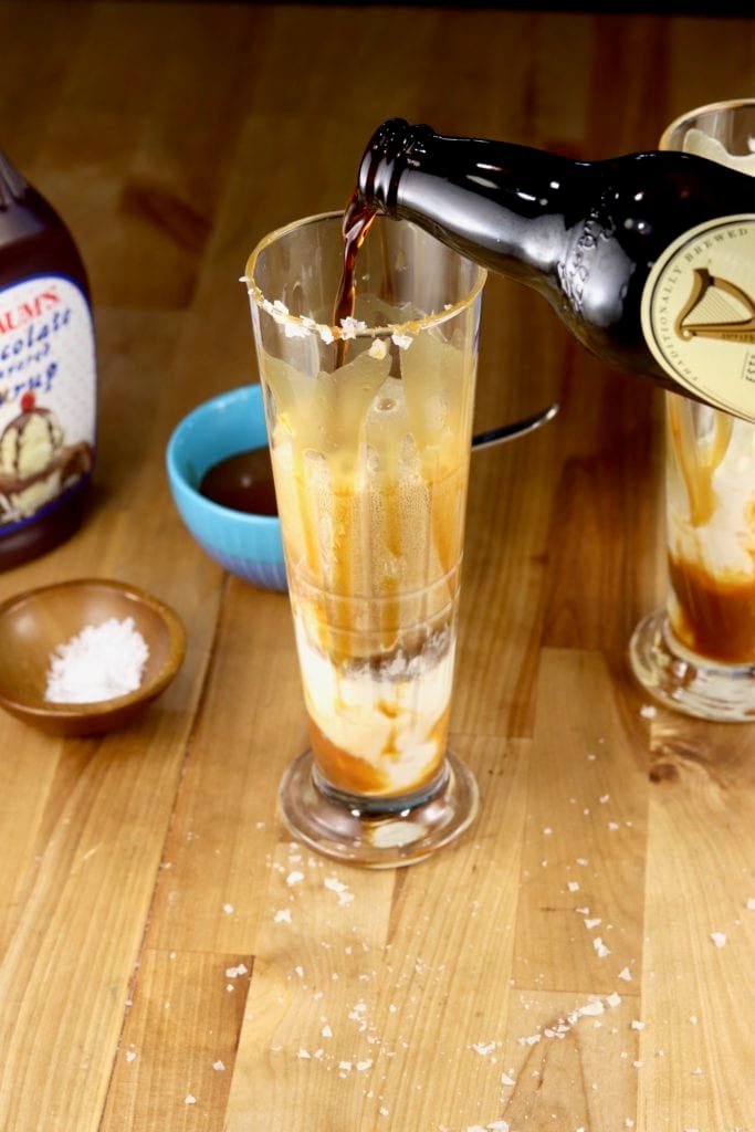 Making dessert cocktails