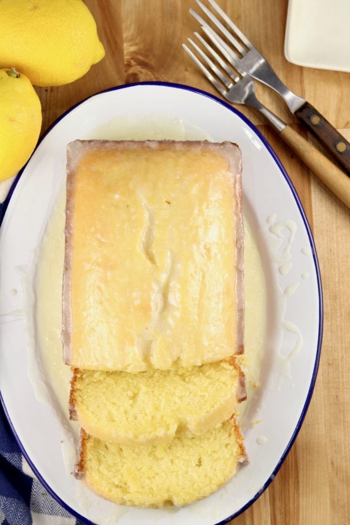 sliced lemon pound cake