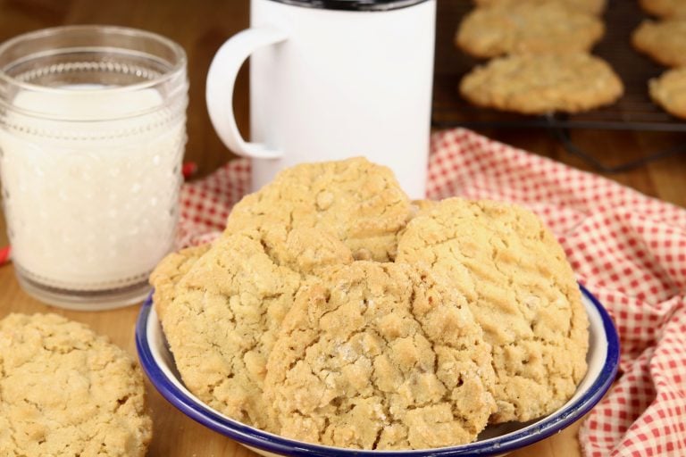 Peanut Butter Oatmeal Cookies