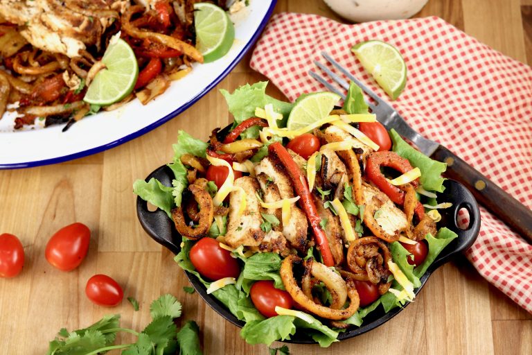 Chicken fajita salad