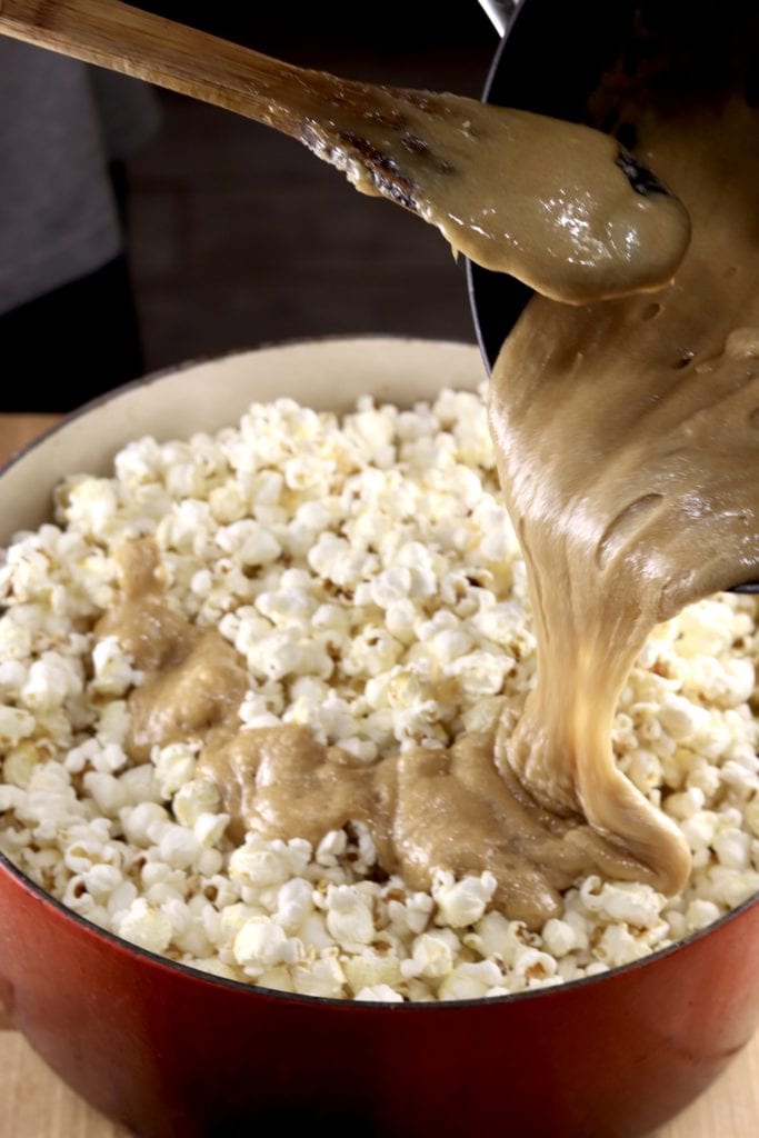 Making Baked Caramel Popcorn