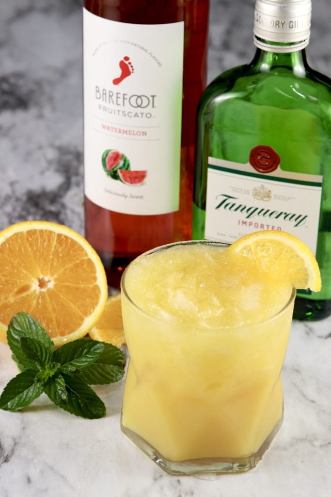 Abbey Cocktail with orange juice, gin and wine