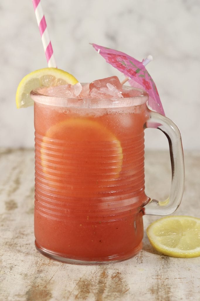Strawberry lemonade in a mug