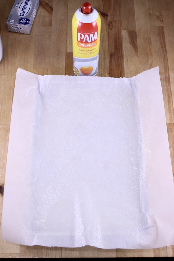 Cooking sprayed parchment lined jelly roll pan