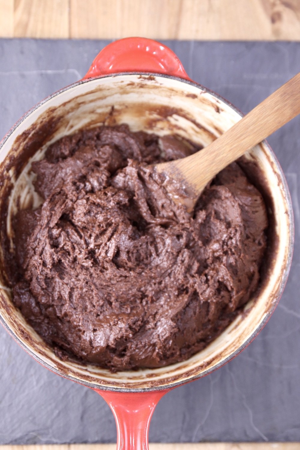 Pan with chocolate fudge
