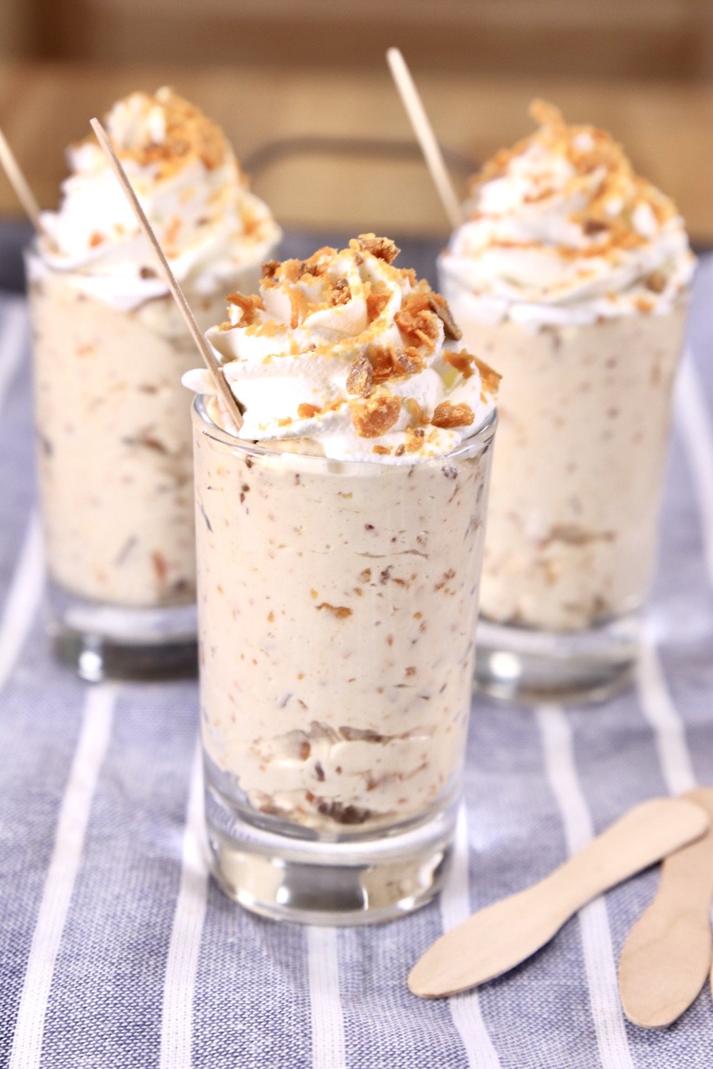 No bake cheesecake with Butterfingers