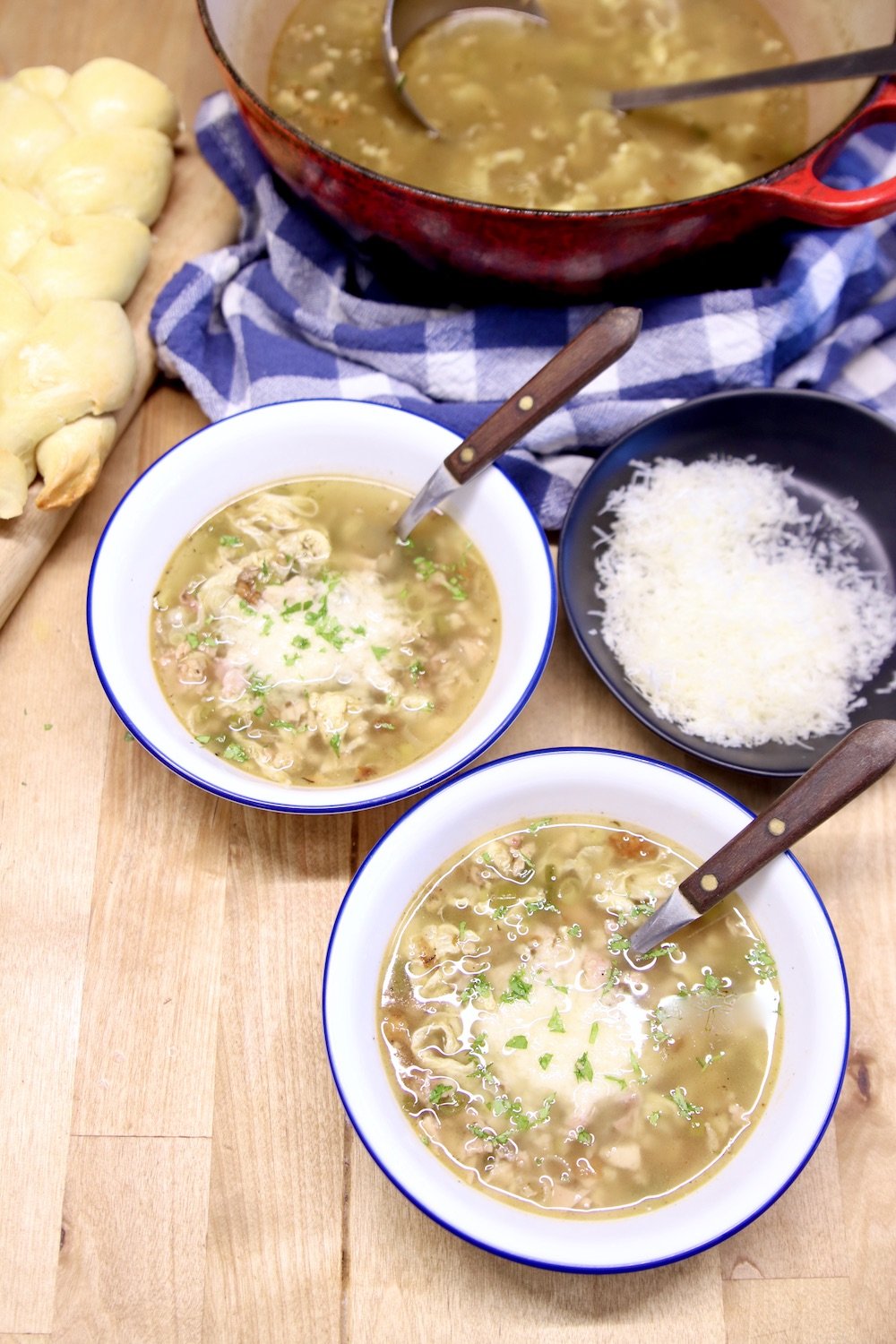 Stracciatella Soup with smoked chicken, 2 bowls