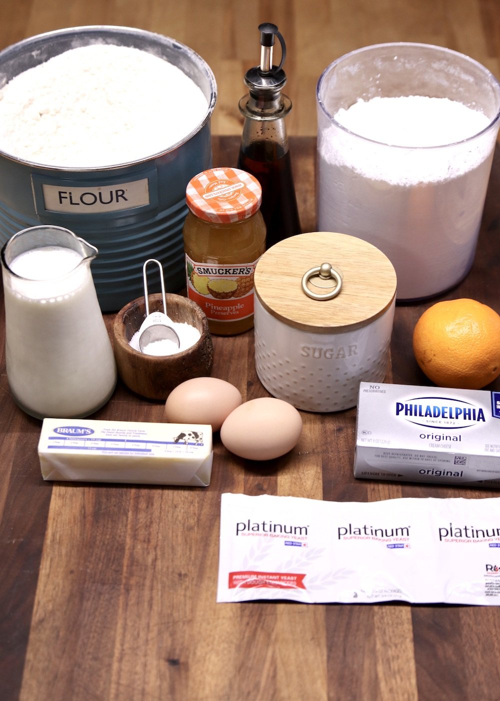 Ingredients for Pineapple sweet rolls