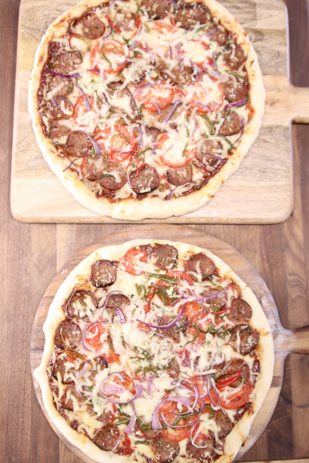 2 grilled supreme pizzas