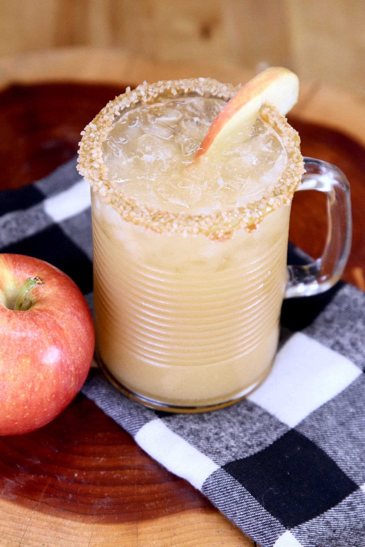 Caramel Apple Cocktail with apple slice garnish