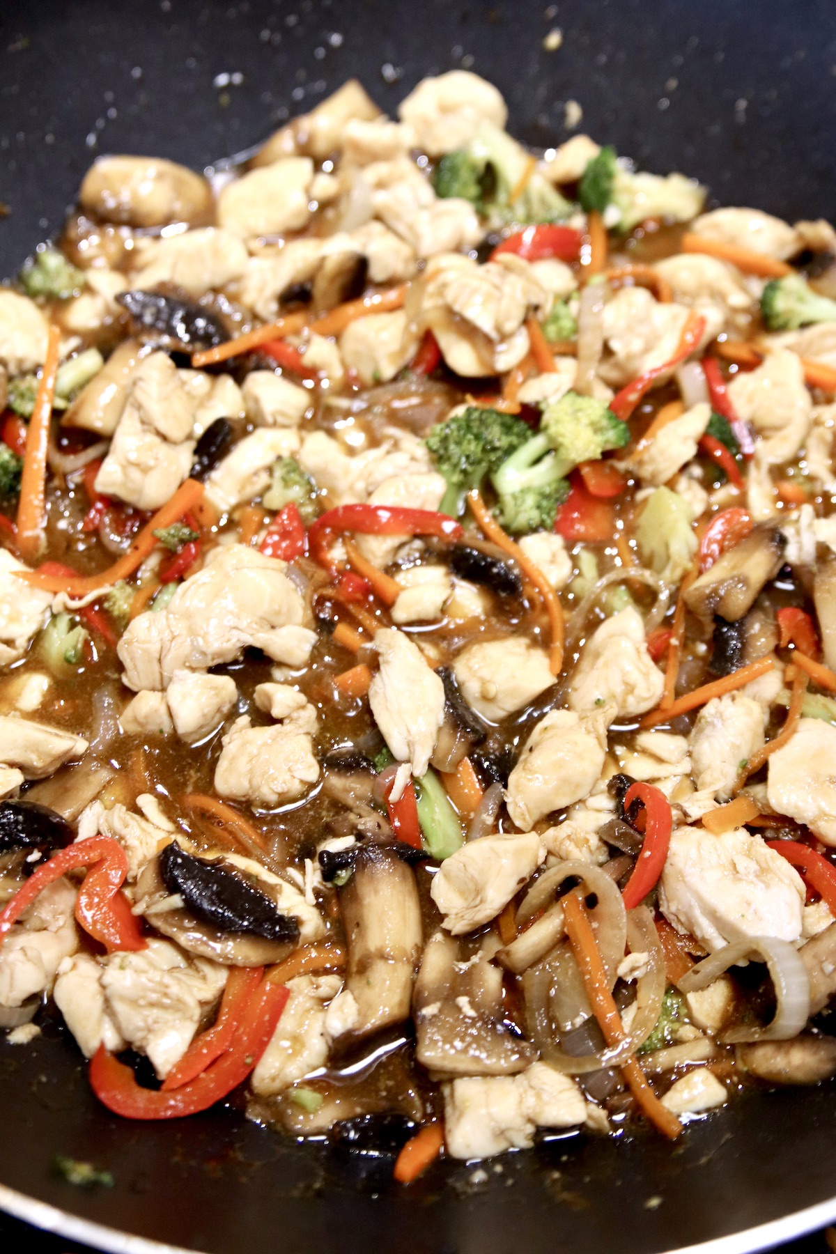 wok with chicken stir fry