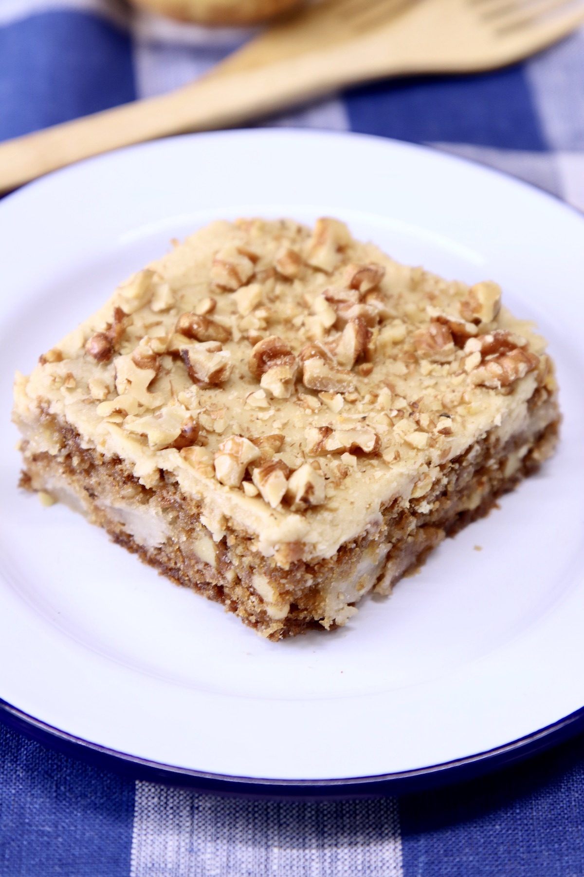 pear cake with toasted walnuts