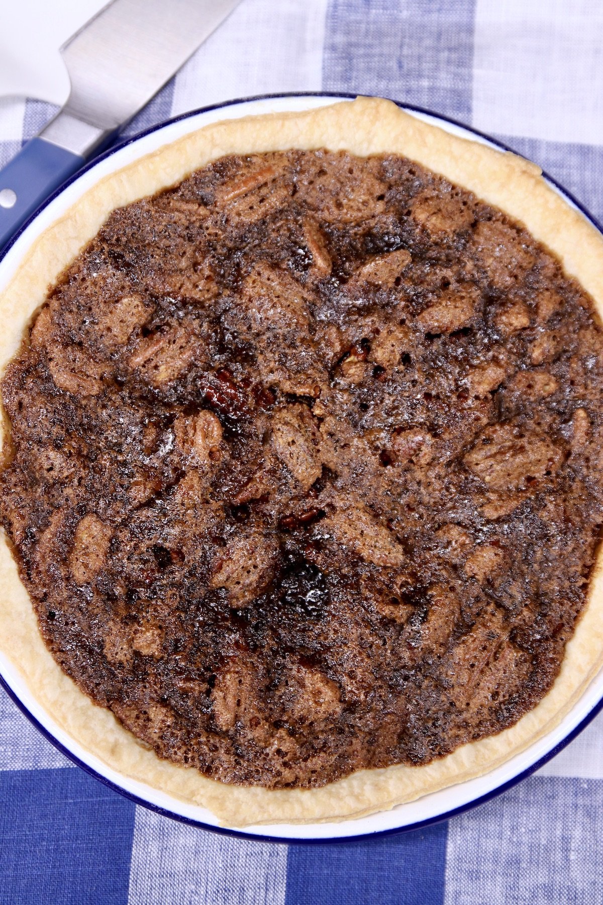 brown sugar pecan pie - overhead view
