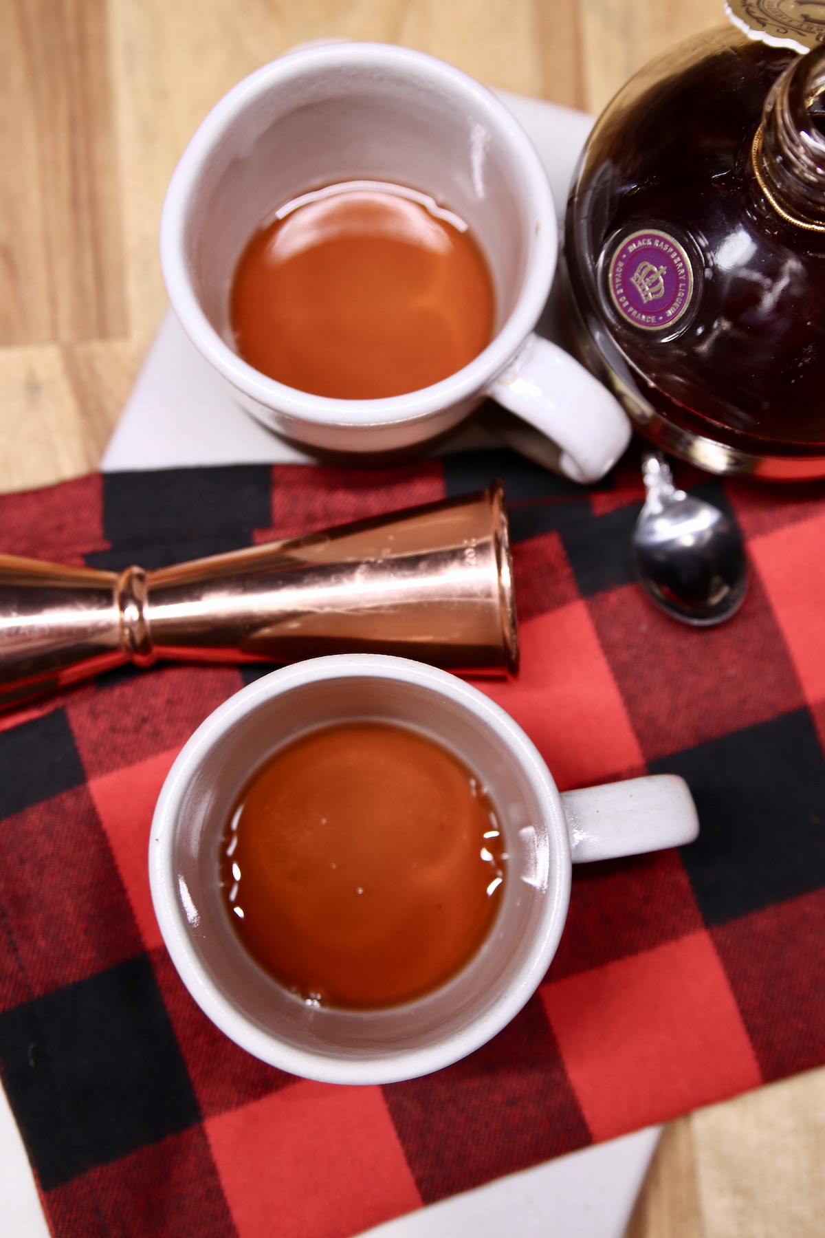 coffee mugs with chambord liqueur