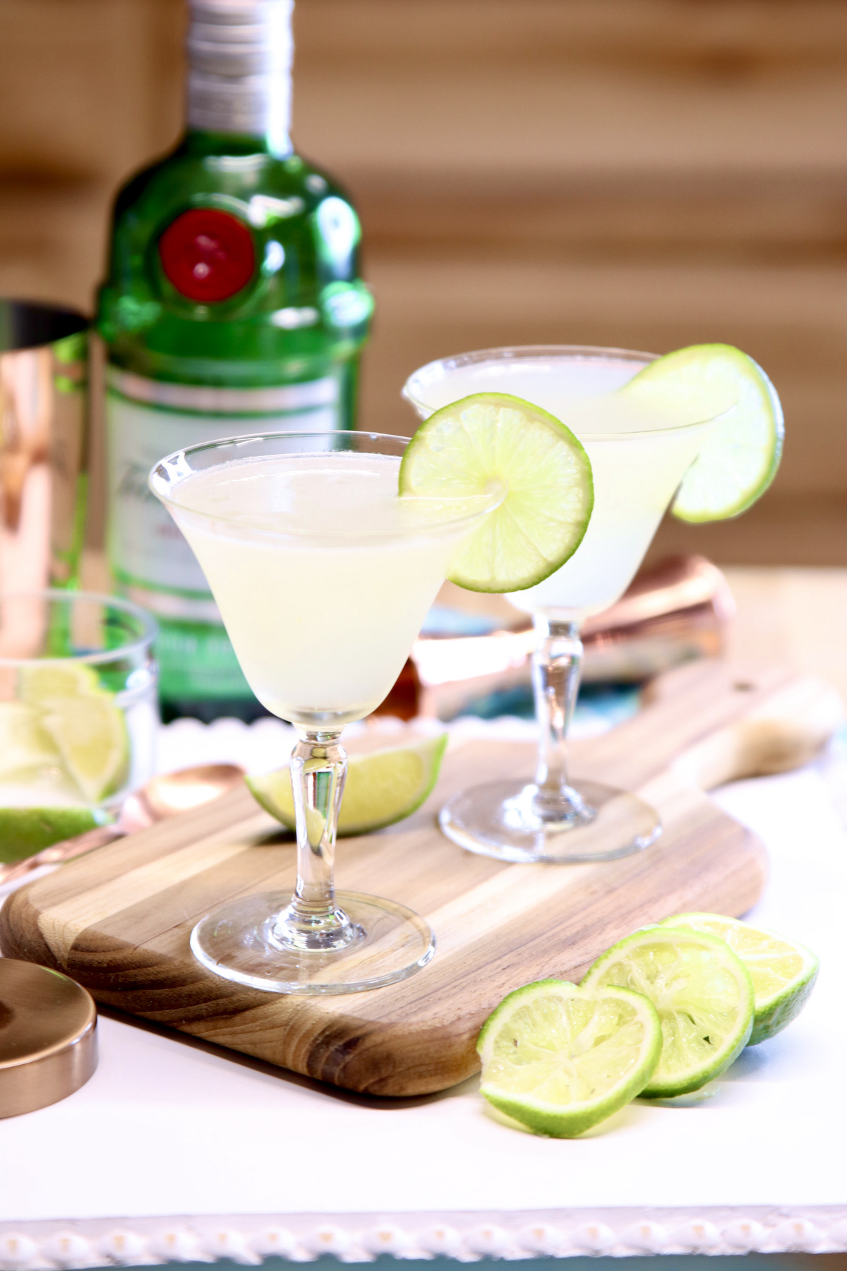 gin gimlet cocktail