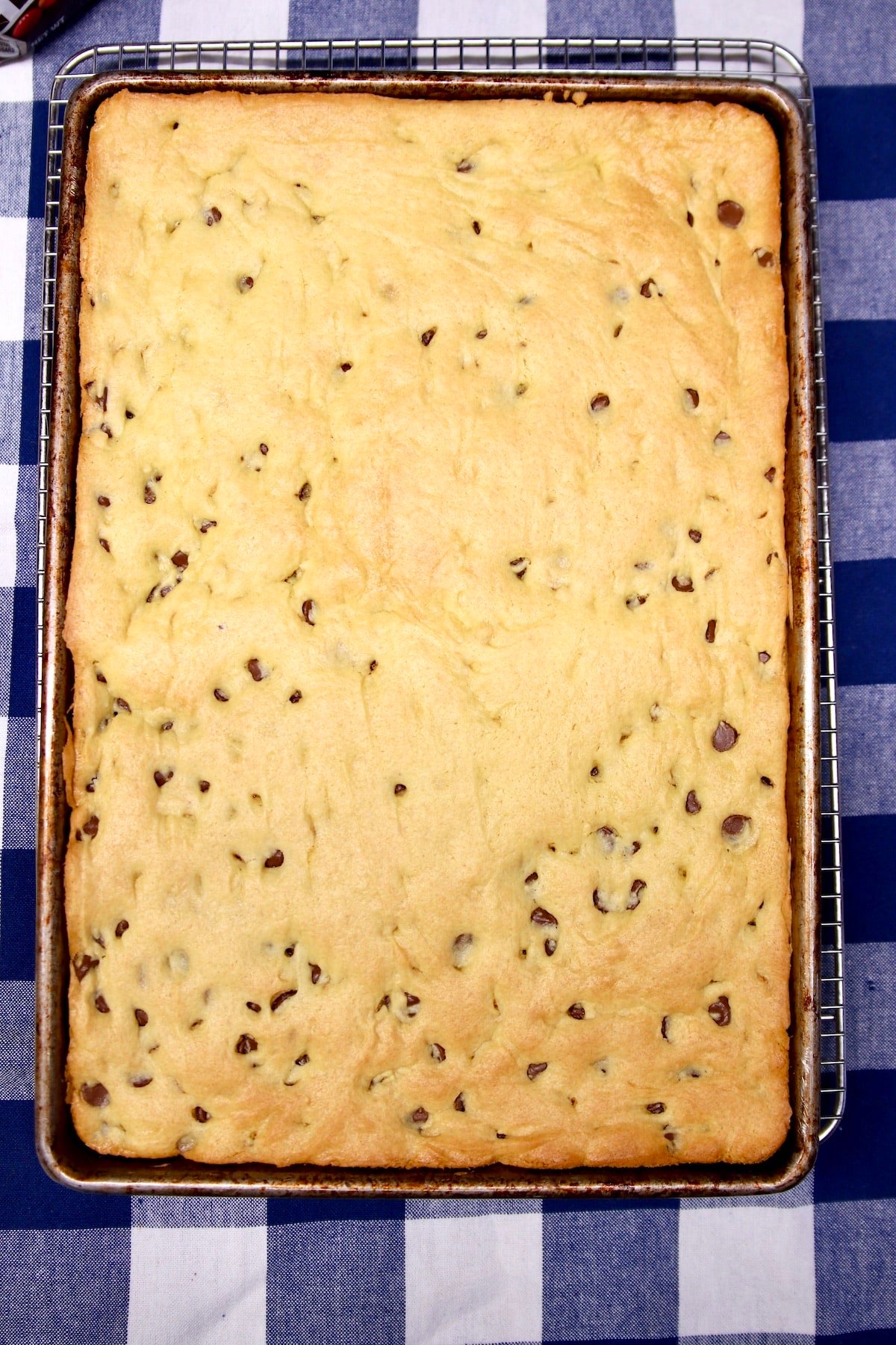 Baked cake mix bars.