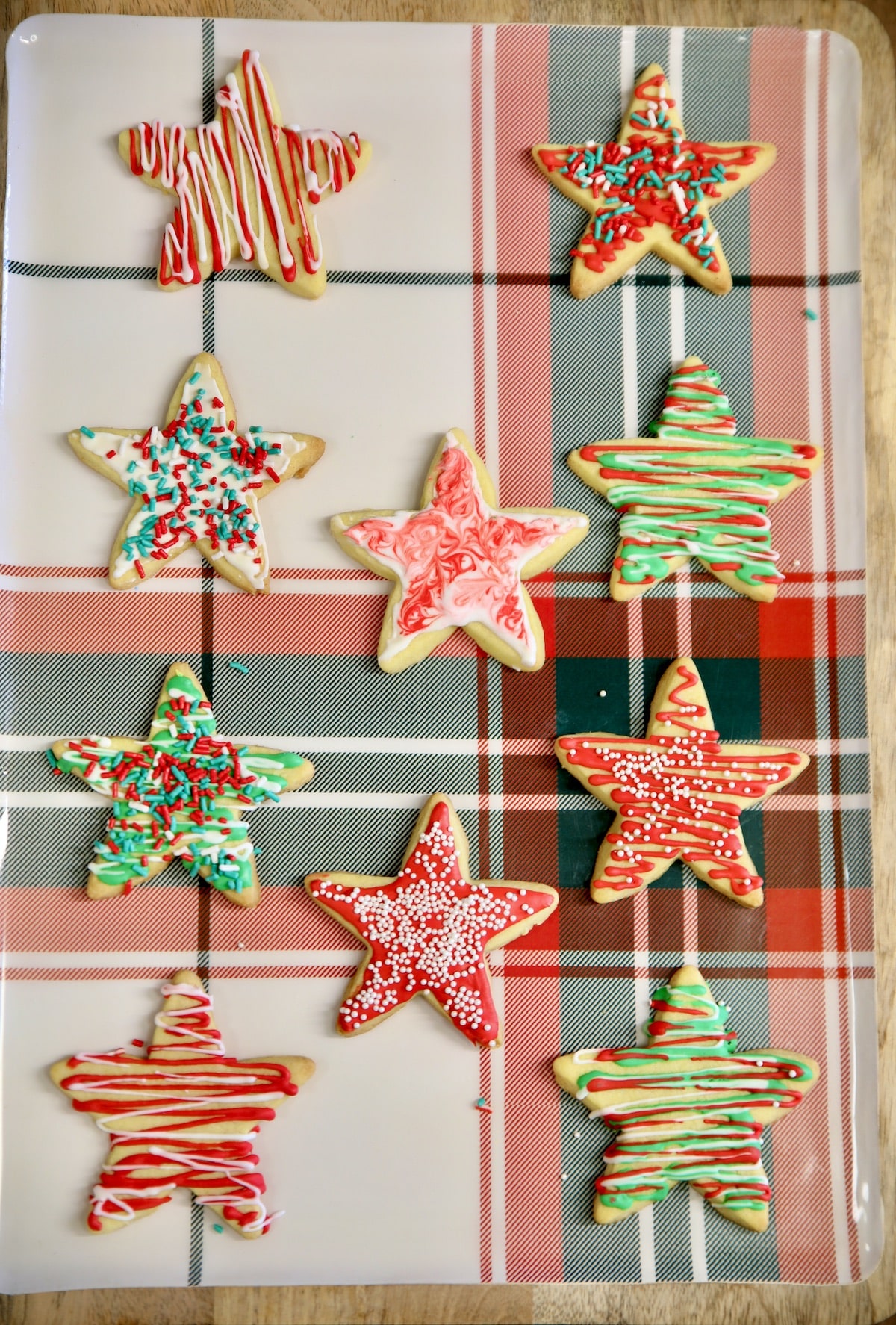 Sprinkle sugar cookies on a plaid platter.