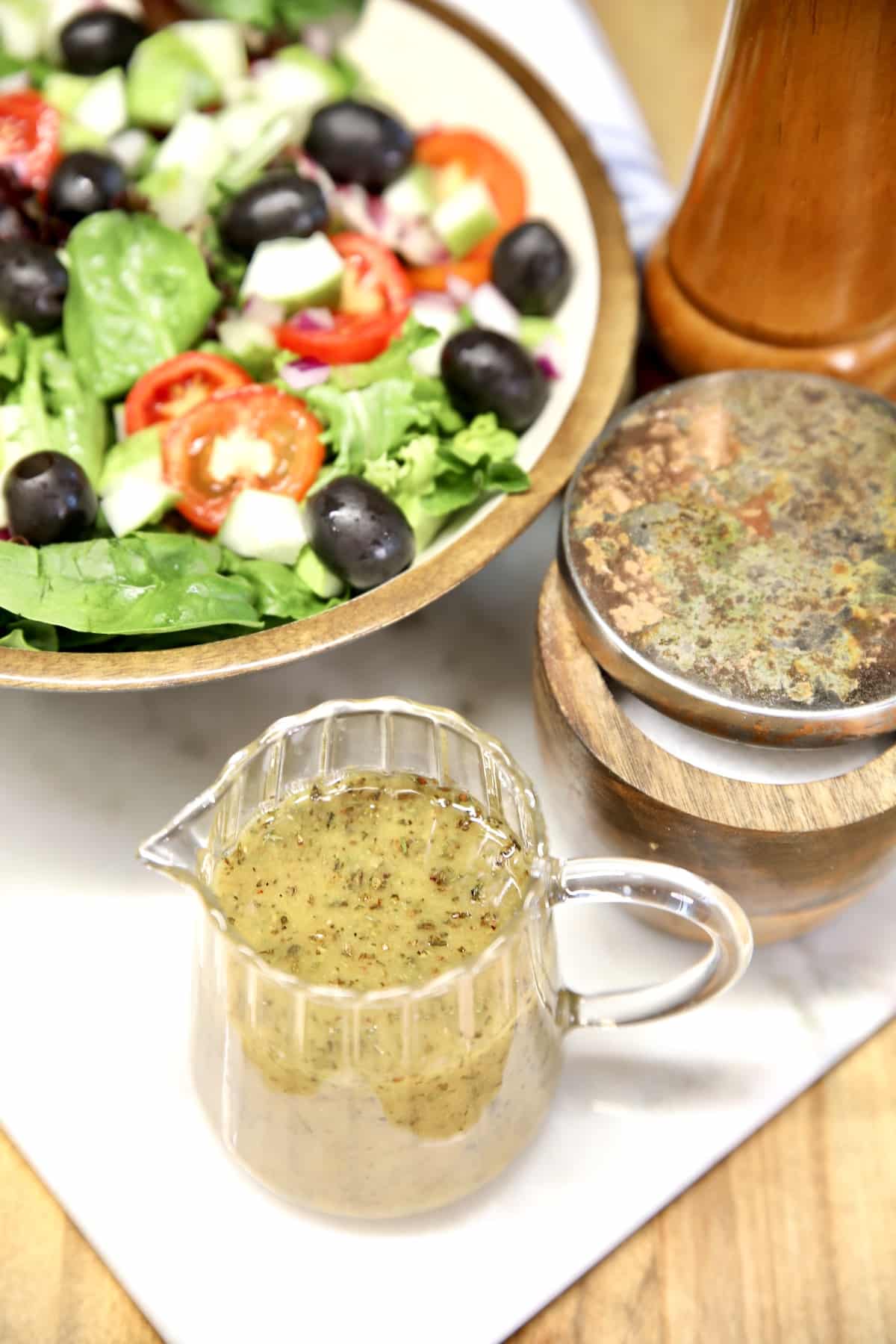 How to make Italian dressing. Italian dressing and salad.