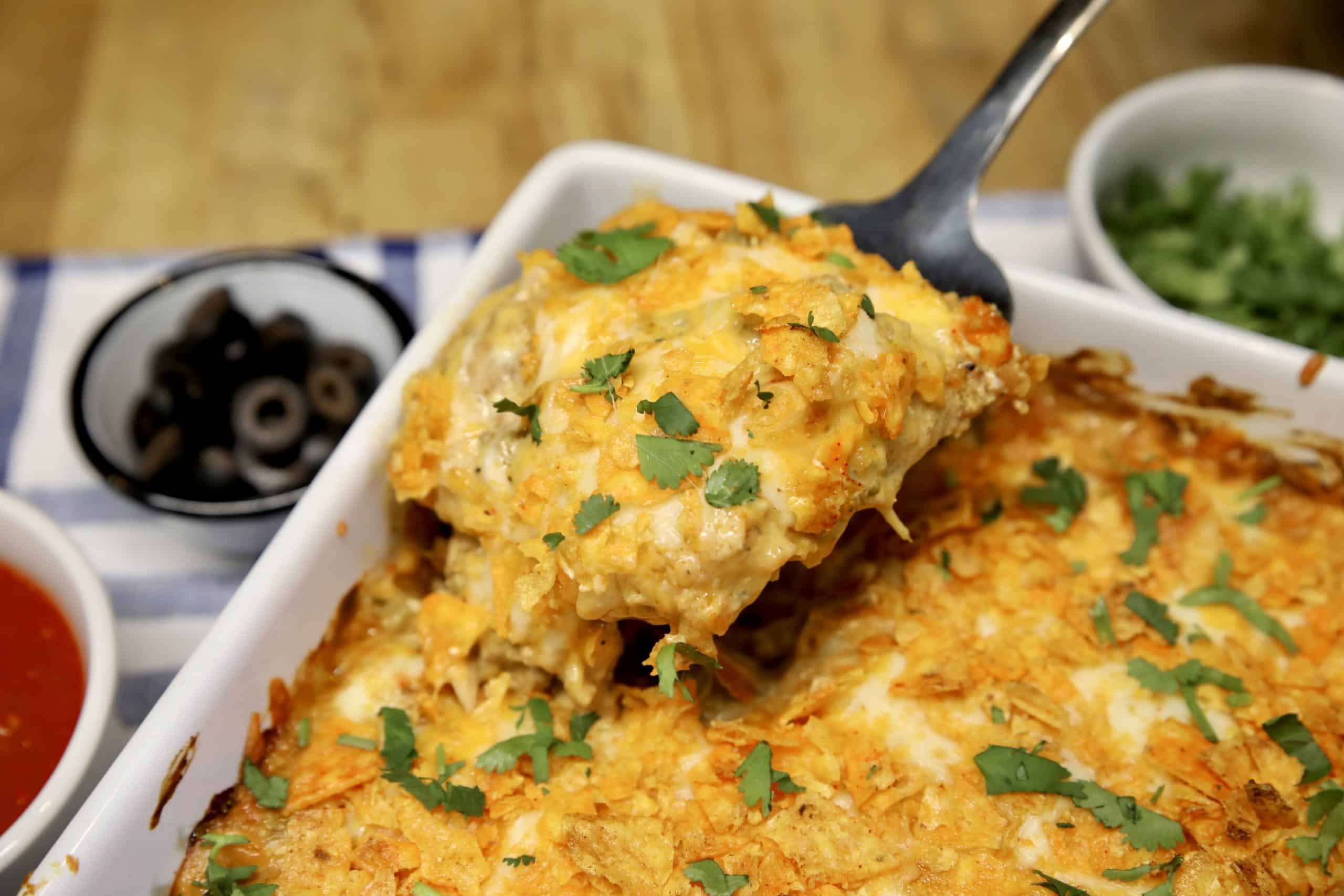 Spatula with chicken casserole.