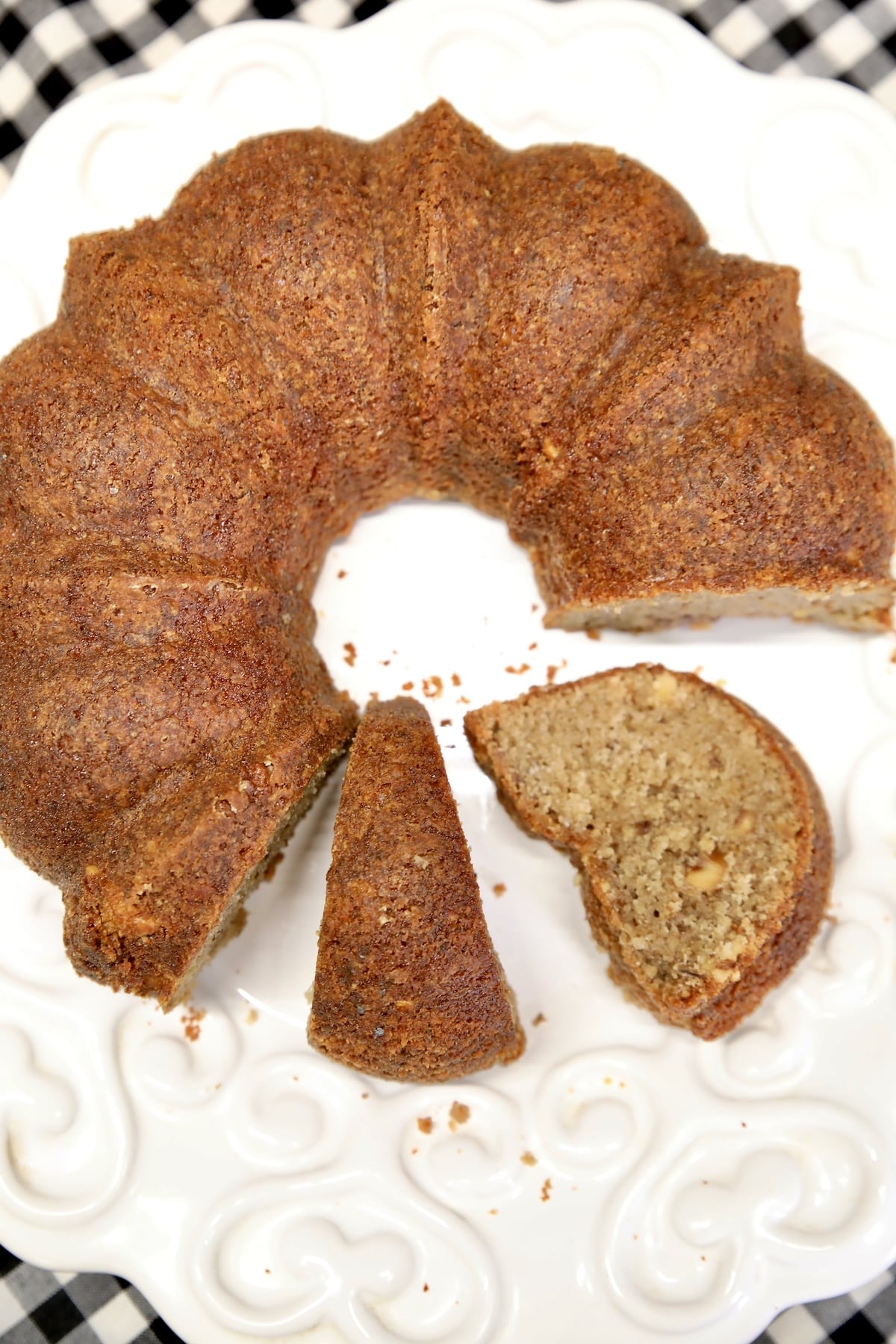 Bundt cake with 2 slices cut out.