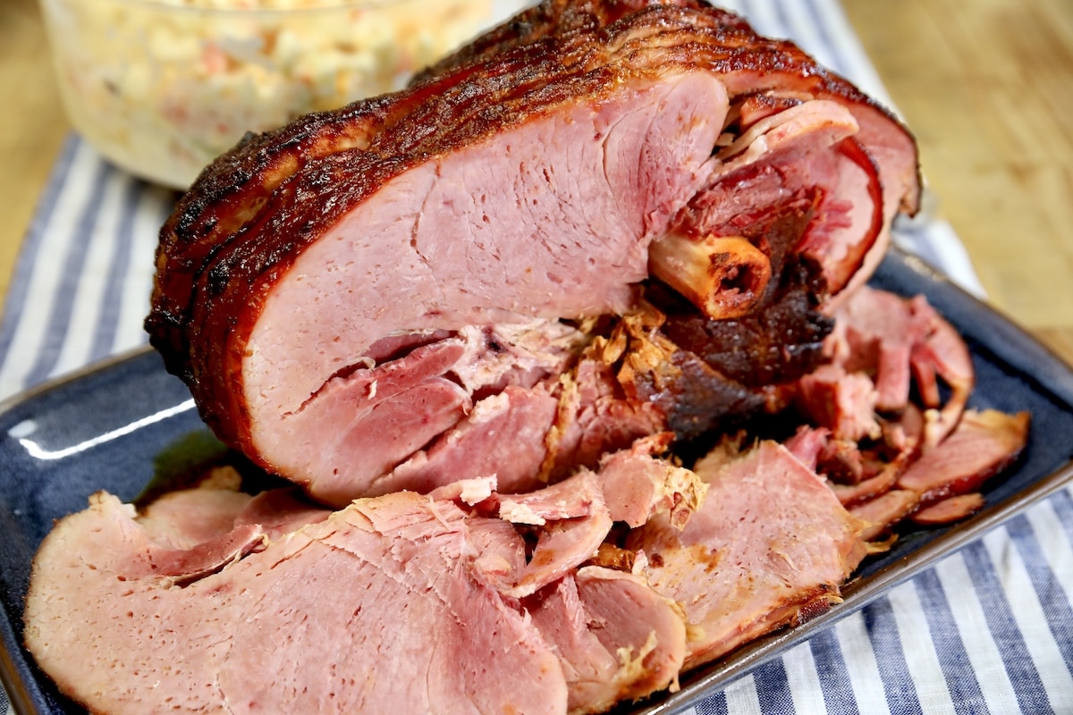 Spiral sliced ham on a platter.