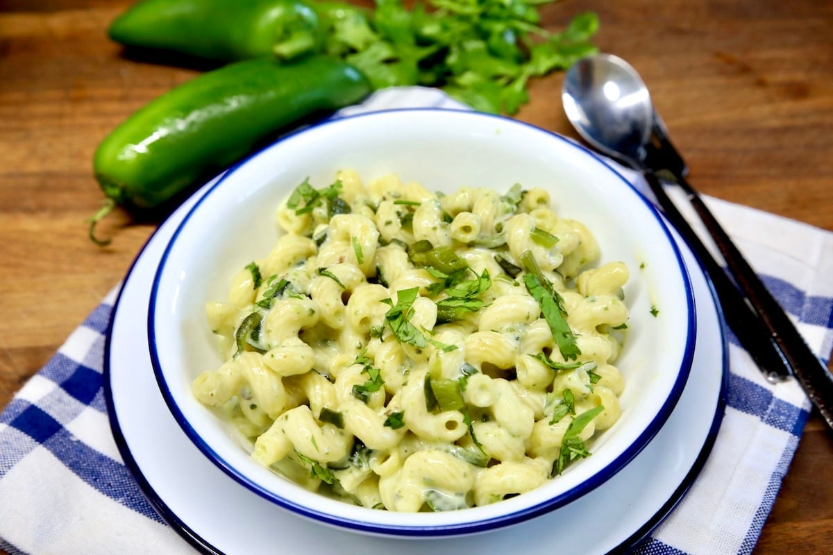 Poblano mac and cheese in a bowl.