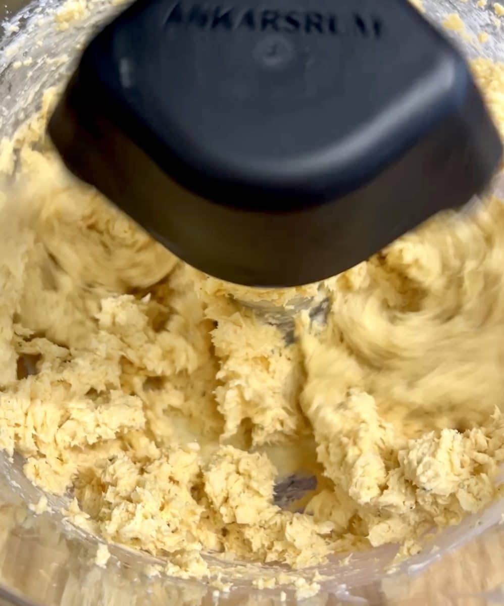 White cheddar mixture for cheese dreams.