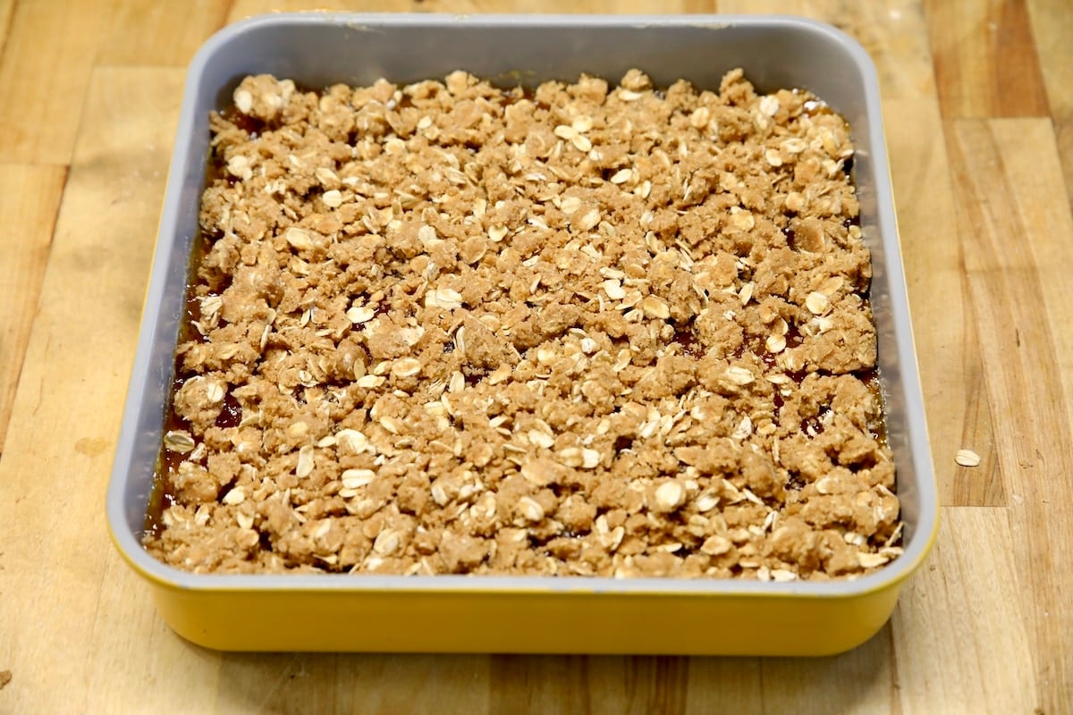 Oat and peach crumb bars.