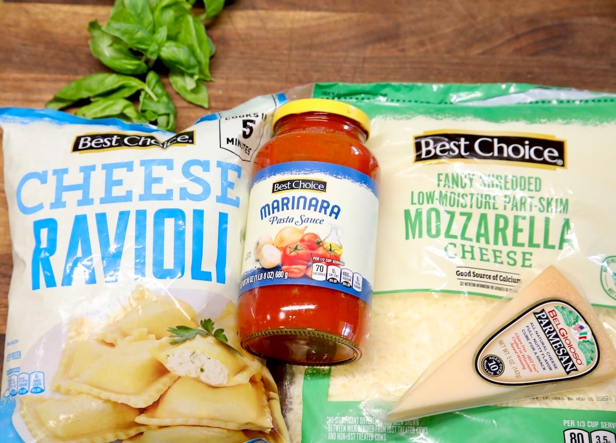 Ingredients for ravioli lasagna.