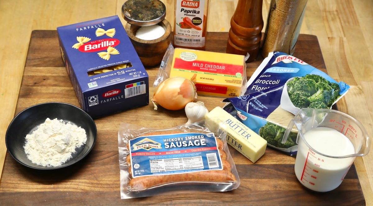 Ingredients for smoked sausage cheddar pasta with broccoli.